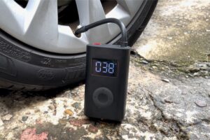 Compresor portátil práctico, compacto y efectivo