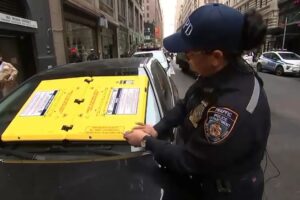 NYPD implementa nuevo sistema para multar vehículos mal estacionados