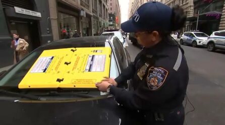 NYPD implementa nuevo sistema para multar vehículos mal estacionados