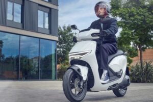 Honda revoluciona el mercado con moto eléctrica 125cc