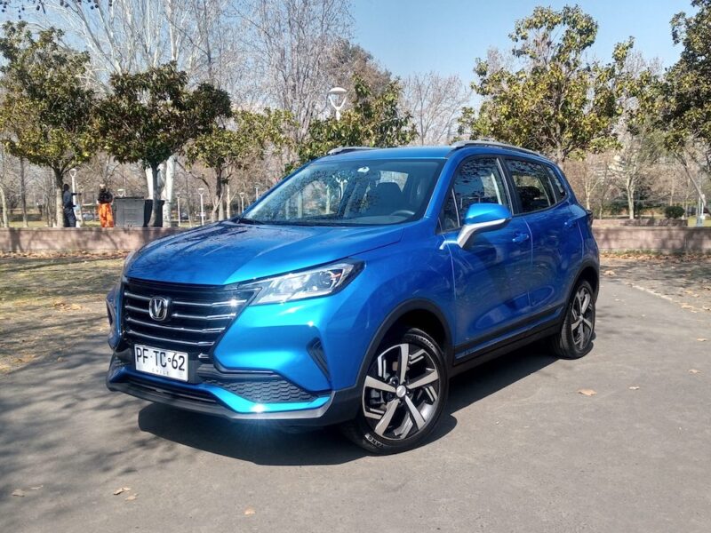 AVANCES TECNOLÓGICOS EN AUTOS A COMBUSTIÓN EN BOLIVIA